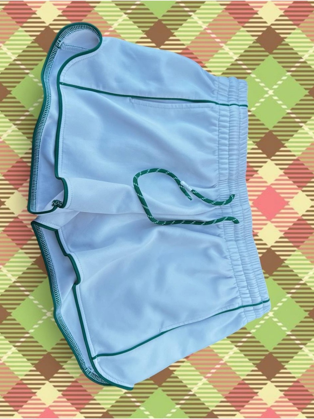 White and green 
size M